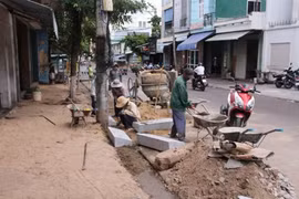 Công ty Nguyên Tín trúng thầu lát đá vỉa hè: Giảm giá sâu hơn 1,4 tỷ đồng