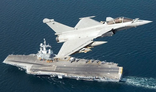 Hàng không mẫu hạm Pháp tiến sát bờ biển Syria khiến Nga phải giật mình