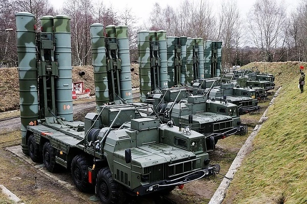 Chuyên gia quân sự Nga tin tưởng Việt Nam sẽ mua S-400, Su-35 và... Su-57