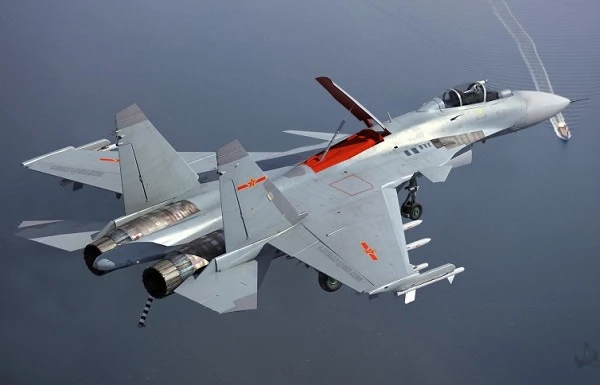 Tiêm kích hạm J-15 Trung Quốc kém cả Su-33, đừng mơ so sánh với F/A-18 của Mỹ