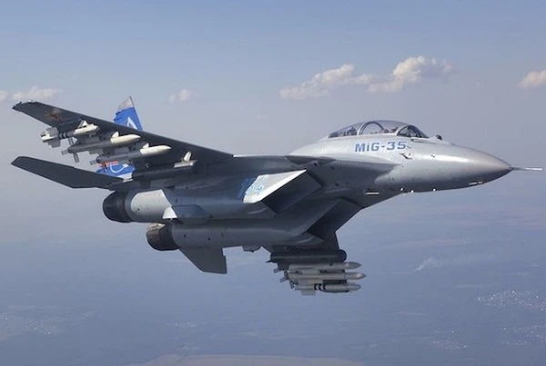 Bất ngờ: Báo Mỹ "mách nước" Ấn Độ mua MiG-35 Nga đấu Trung Quốc 
