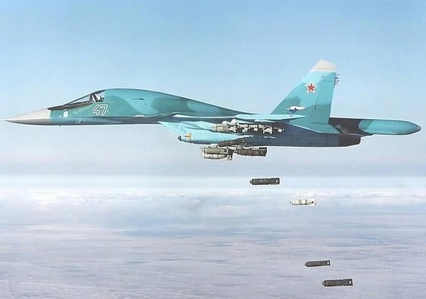 "Thú mỏ vịt" Su-34 Nga tấn công bất ngờ tiêu diệt tàn quân IS