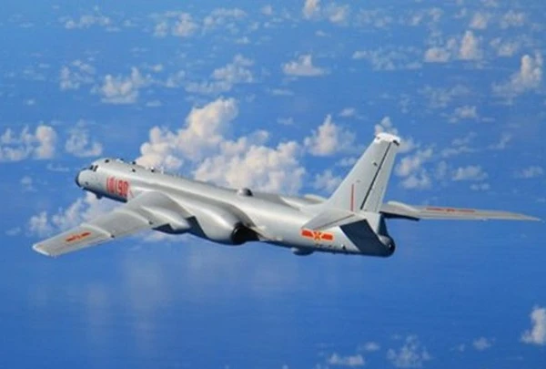 Nghi ngờ Trung Quốc đưa máy bay ném bom H-6K đến biên giới Ấn Độ