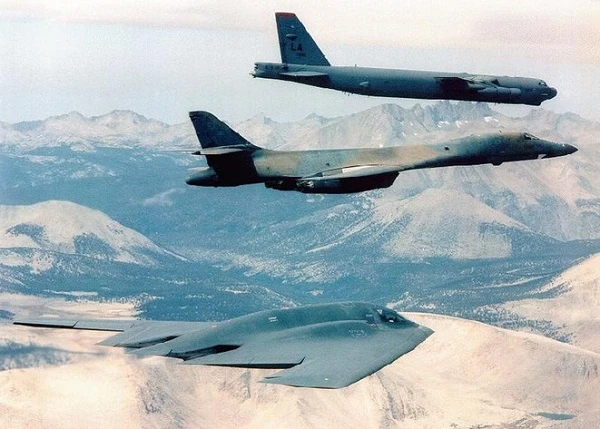 Bộ ba B-1B, B-2 và B-52 của Mỹ sẽ được triển khai khắp toàn cầu