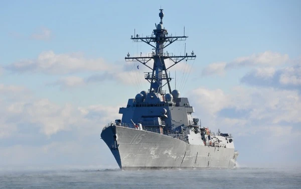 Tàu USS Rafael Peralta của Mỹ áp sát vùng biển Trung Quốc tập trận 