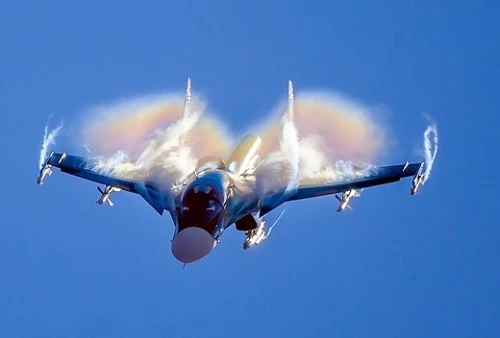 Vượt xa Nga về số lượng máy bay quân sự, vì sao Mỹ vẫn sợ?