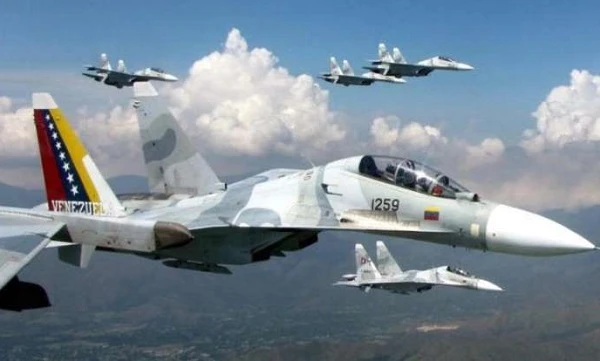 Quân đội Venezuela đột ngột huy động loạt vũ khí mạnh nhất diễn tập phòng Mỹ