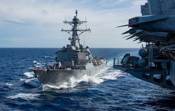 Sức mạnh khu trục Mỹ tiến vào vùng Trung Quốc tập trận trên Biển Đông