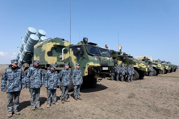 Nóng: Ukraine dồn quân quy mô lớn đối đầu Nga, đòi lại bán đảo Crimea