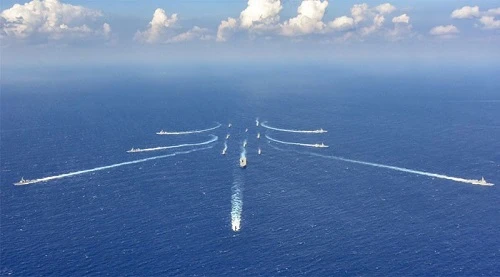 Hải quân Mỹ, Nhật, Australia và Canada dàn trận tuyệt đẹp trên biển