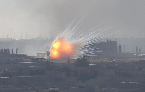 Nghiêm trọng: Thổ Nhĩ Kỳ nã pháo vào doanh trại lính Nga tại Syria