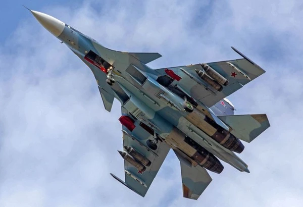 Xem Su-30SM Nga dùng bom dẫn đường KAB-500S-E san phẳng căn cứ phiến quân