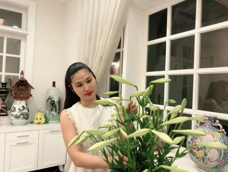 Căn hộ ngập tràn hoa của BTV Thời sự 19h