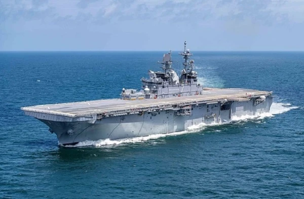 Mỹ sắp nhập biên siêu tàu đổ bộ "dành riêng cho F-35B" USS Tripoli