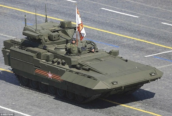 Xe chiến đấu T-15 Armata có thêm UAV: Nước đi táo bạo của Nga