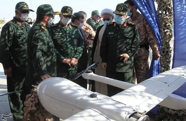 Iran khoe UAV tối tân giúp tàu cao tốc có thêm đòn đánh mới