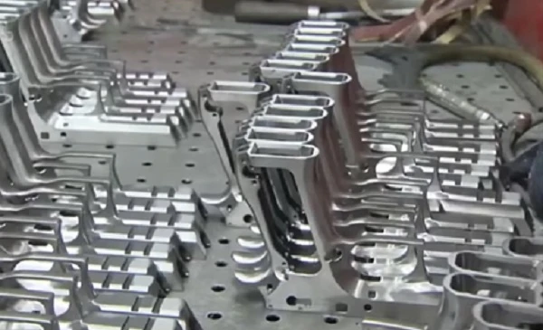 Quân đội Việt Nam sử dụng và tự sản xuất súng ngắn Jericho 941 