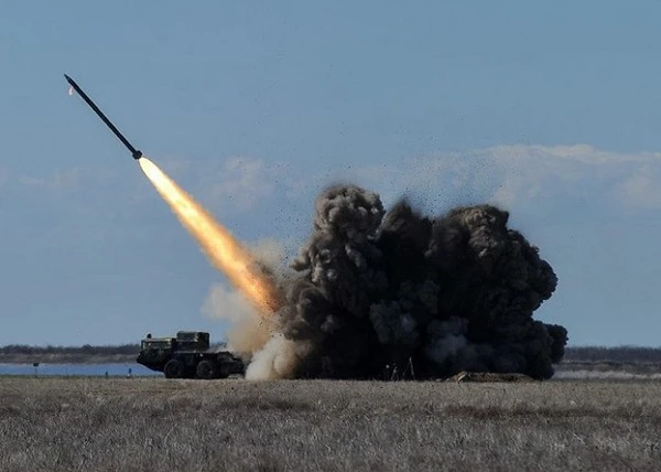 Hăm hở với loạt chương trình tên lửa hoành tráng, Ukraine bỗng gặp vật cản: Thiếu tiền!