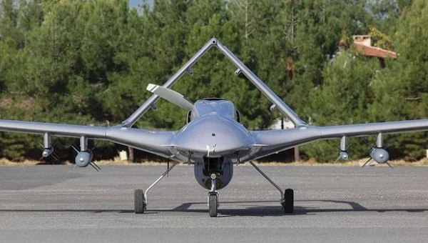 UAV Bayraktar TB2 Thổ Nhĩ Kỳ nguy cơ nằm đất vì thiếu động cơ