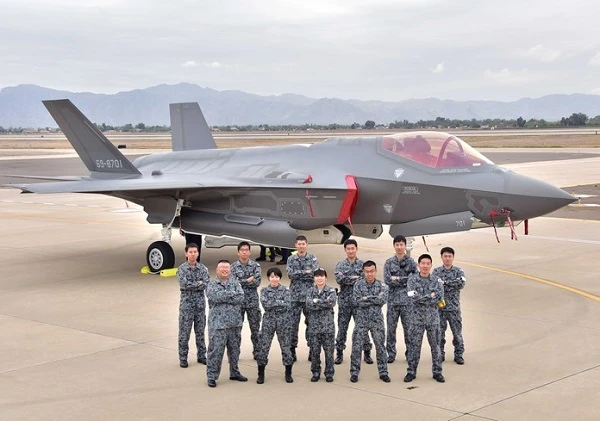 Nhật Bản nhận thêm 105 tiêm kích F-35, Trung Quốc có "toát mồ hôi"?