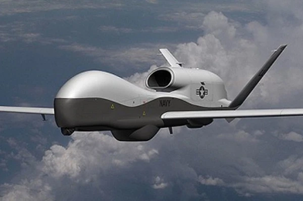 Sức mạnh máy bay do thám MQ-4C Triton đang "soi" Trung Quốc ở Biển Đông