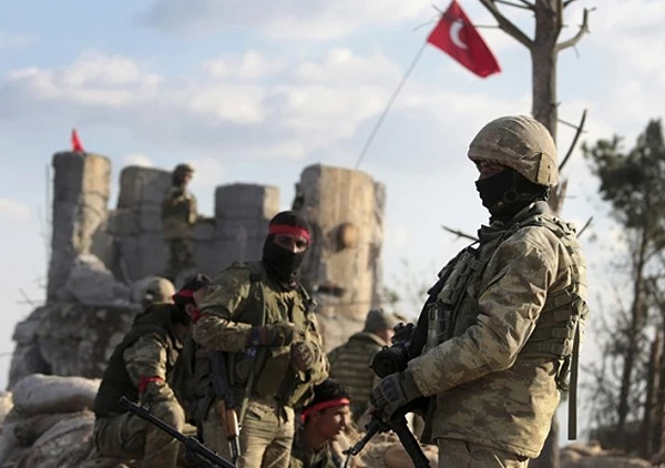 Thổ Nhĩ Kỳ "chiêu binh mãi mã" khắp nơi tung vào cuộc chiến Azerbaijan - Armenia