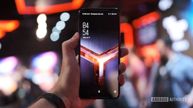 "Quái vật" ROG Phone 2 lộ diện, giới game thủ phát cuồng