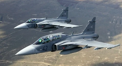 "Hàng xóm" Việt Nam muốn mua tiêm kích mới, cái tên được chọn đầy tranh cãi!