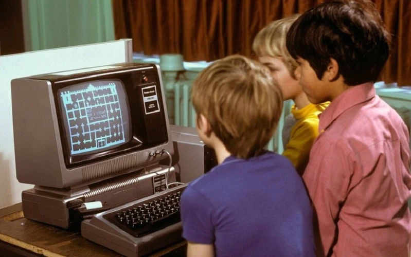 Hack game qua radio, tuổi thơ dữ dội của thế hệ 8X