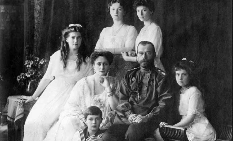 Đồn đoán gây choáng về gia đình Sa hoàng cuối cùng của Nga