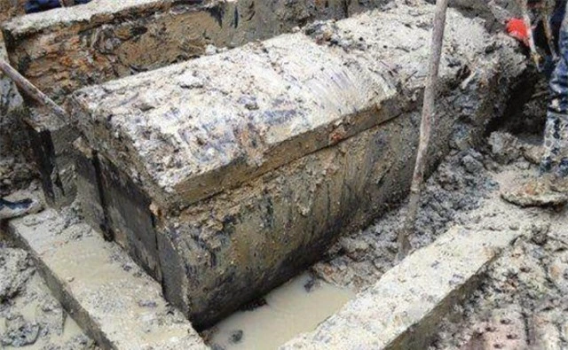 Mở mộ cổ, sững người thấy thi hài mỹ nhân toả hương thơm dịu