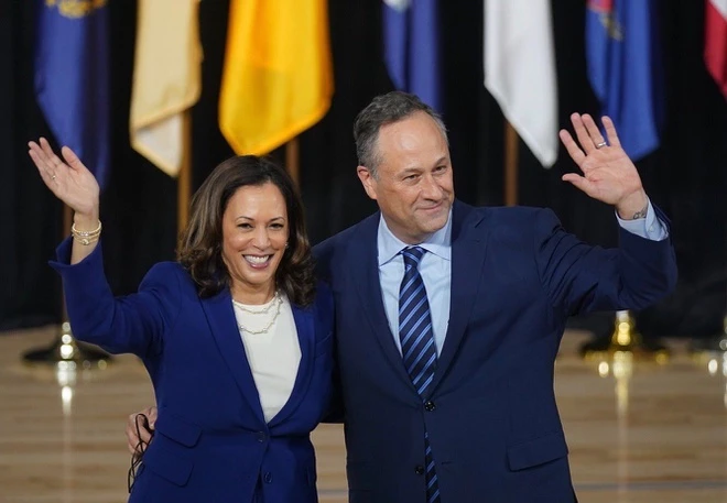 Chuyện tình trong giới luật của ứng viên phó tổng thống Mỹ Kamala Harris 