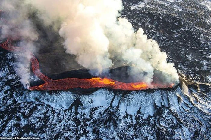 Khám phá những ngọn núi lửa đẹp đến "nghẹt thở" trên Trái đất
