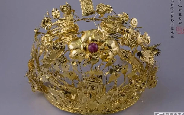 Mở mộ cổ thấy "báu vật" vô song, bí mật của Càn Long hé lộ 