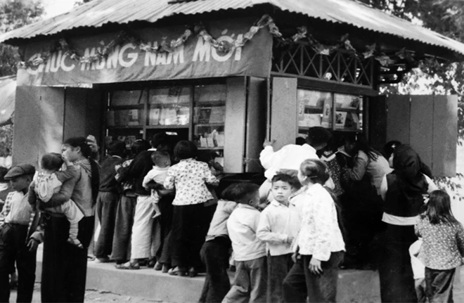 Ảnh: Tết Nguyên Đán ở Hà Nội thế kỷ trước có gì độc? 