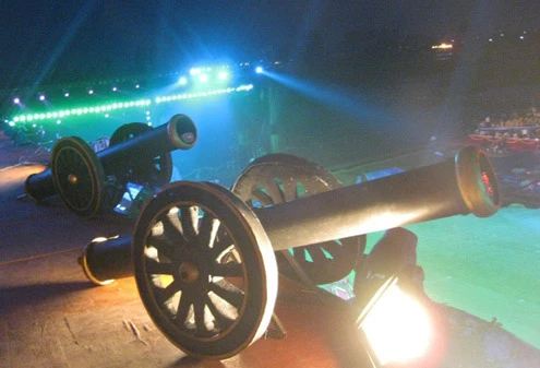 4 vũ khí huyền thoại Việt Nam khiến nhân loại ngả mũ thán phục