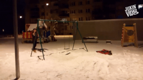 Nghịch dại thì hại bản thôi chứ trách được ai.