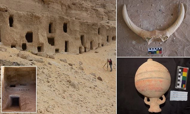 Phát hiện 250 ngôi mộ cổ tạc vào núi đá ở Ai Cập