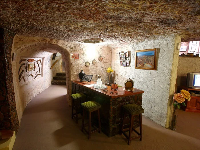 Nếu sống dưới lòng đất, chuyện gì sẽ xảy ra với con người?