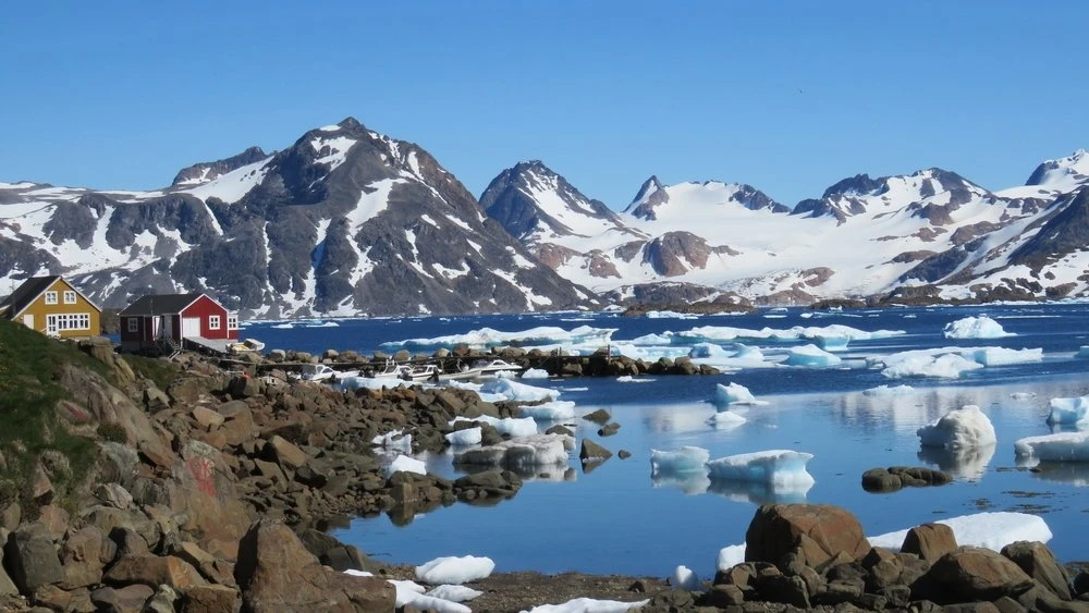 Băng tan, “kho báu” khổng lồ ở đảo Greenland dần lộ diện