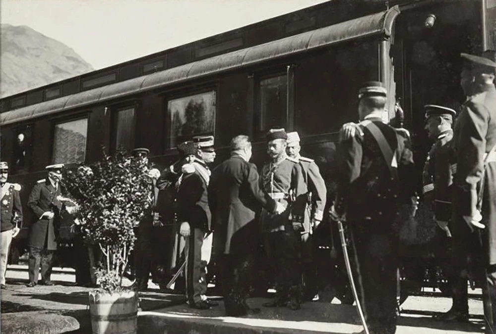 Loạt ảnh hiếm về cuộc sống Sa hoàng cuối cùng của nước Nga