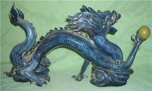 Đụng trúng 'rồng xanh' khi đào móng, chuyên gia hét lớn: "Tránh xa"