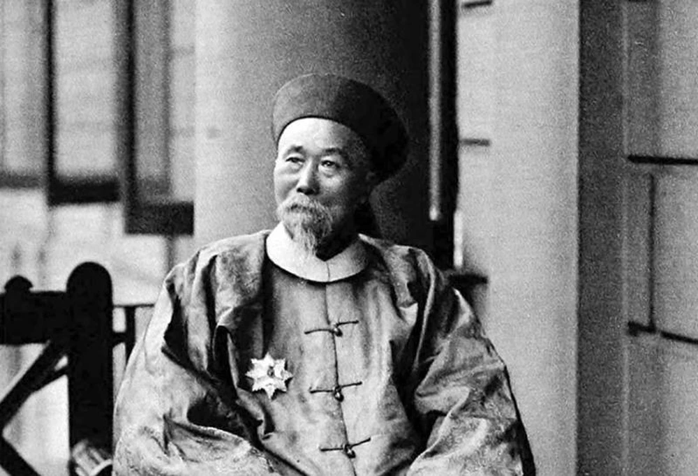 Không phải Hòa Thân, ai là tham quan hốt bạc khủng nhất nhà Thanh?