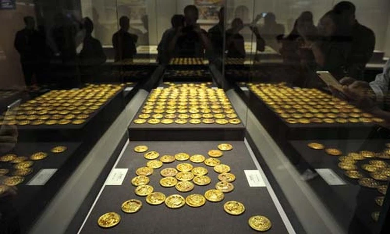 Bất ngờ tìm ra kho báu “khủng”, bí mật lịch sử dần hé lộ