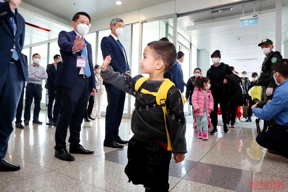 Từ vụ Ukraine, nhìn lại những lần giải cứu công dân Việt Nam trong lịch sử