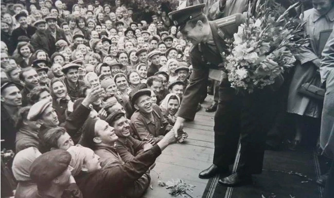 Bộ ảnh ấn tượng đất nước - con người Liên Xô năm 1961