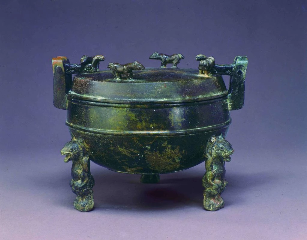 Mở mộ cổ 2.000 tuổi, kinh ngạc thấy “nồi áp suất” cực lạ lùng