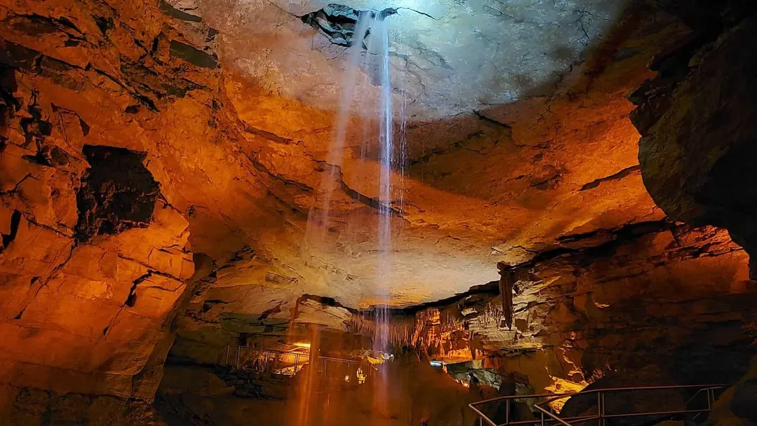 Khám phá hang động gần 700km, dài nhất thế giới