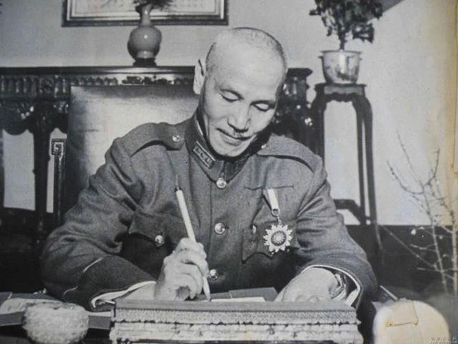 Vì sao Tưởng Giới Thạch 3 lần âm mưu phá mộ tổ Mao Trạch Đông? 