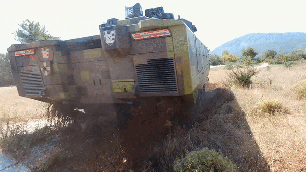 Cơ sở mới ở Zalaegerszeg, Hungary sẽ đóng một vai trò quan trọng trong việc sản xuất và thử nghiệm thiết giáp KF41, đảm bảo rằng chúng đáp ứng các tiêu chuẩn cao nhất về chất lượng và hiệu suất.